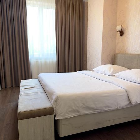 Hotel Львівський Esterno foto