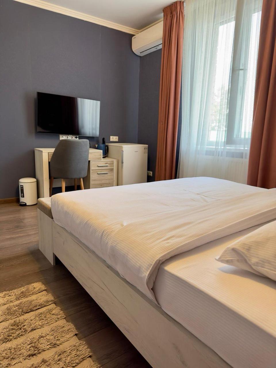 Hotel Львівський Esterno foto